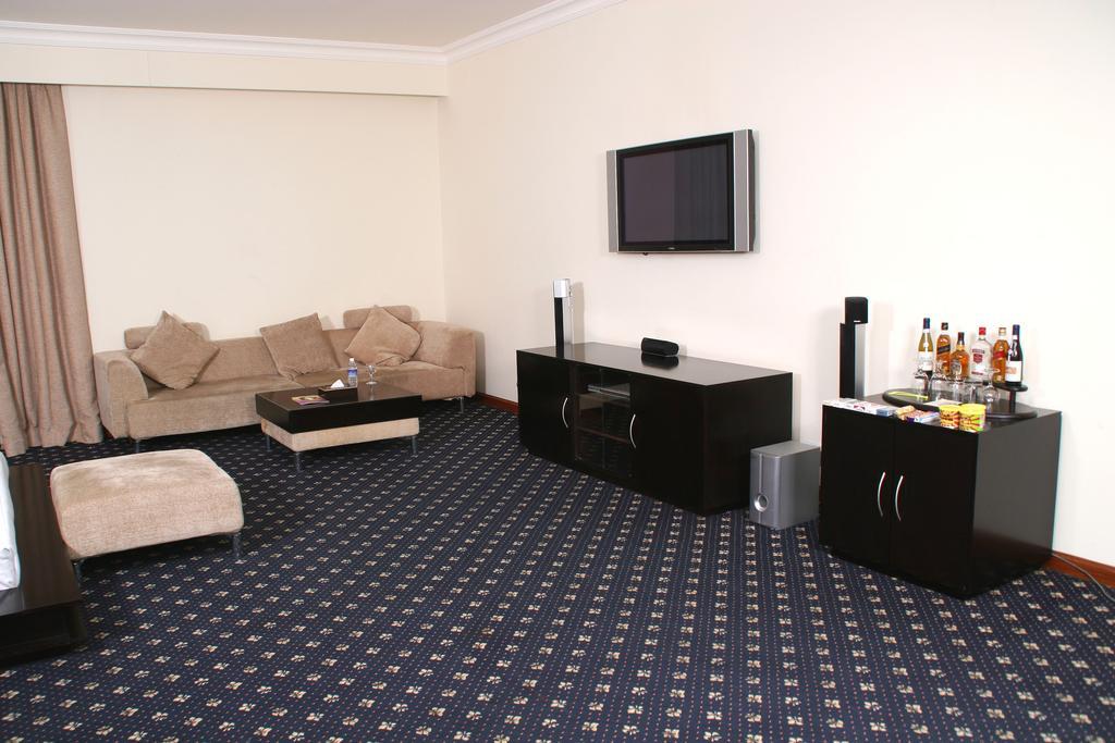 Phoenicia Tower Hotel And Spa Manama Chambre photo